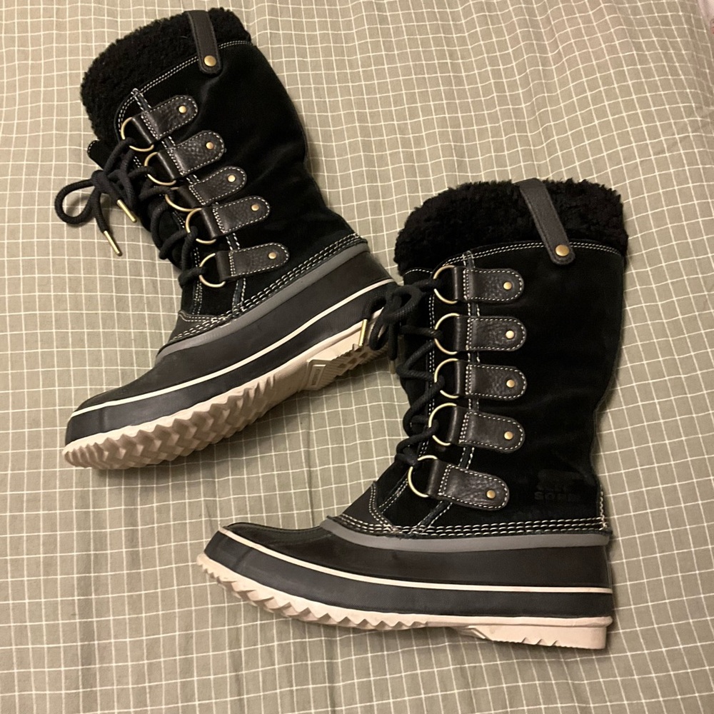 Women's Black Winter Boots